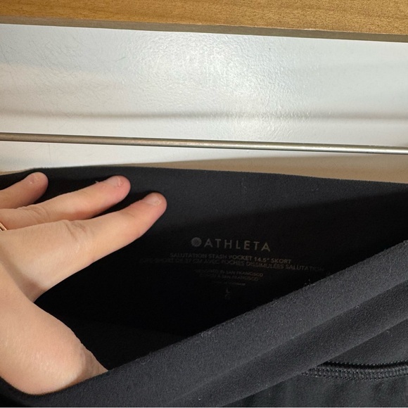 Athleta Salutation Stash Pocket 14.5” Skort Black Athletic Skirt Size Large - Picture 5 of 8